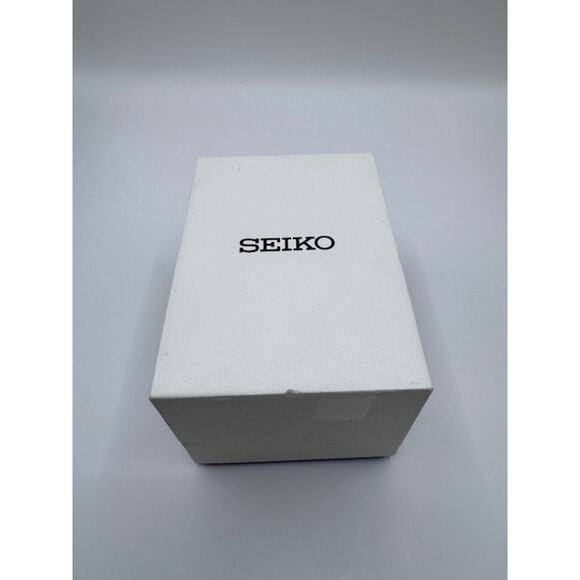 Seiko women’s two-tone dress watch sur322 Essentials Collection main image 5